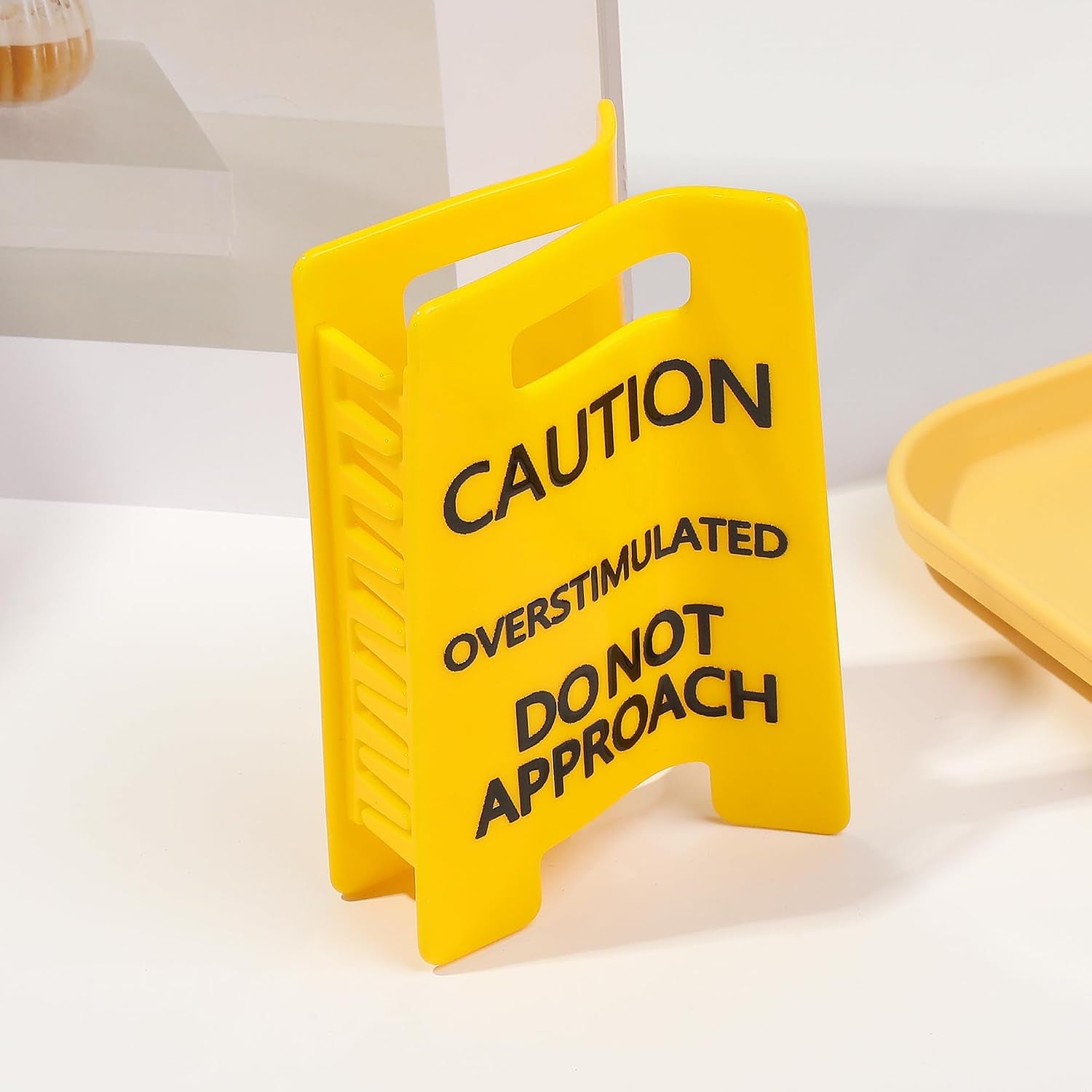 Funny Overstimulated Hair Clip Caution Do Not Approach Claw Clips for Thick Hair, Playful Warning Accessories for Women, Fun Hair Claw for Work, School, or Everyday Style(1Pcs)