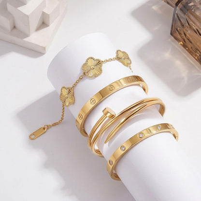 Stackable Gold Bracelets for Women - 4 Sets, 18K Gold Plated Bracelets, Stainless Steel Bangle Bracelets Non-Tarnish, Stylish Gold Jewelry Ensemble, Valentine'S Day, Birthday and Christmas Jewelry Gifts